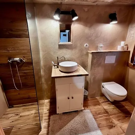 Chalupka Na Kopceku